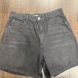ZARA Black High-Waisted Denim Mom Shorts - Size‎ 10